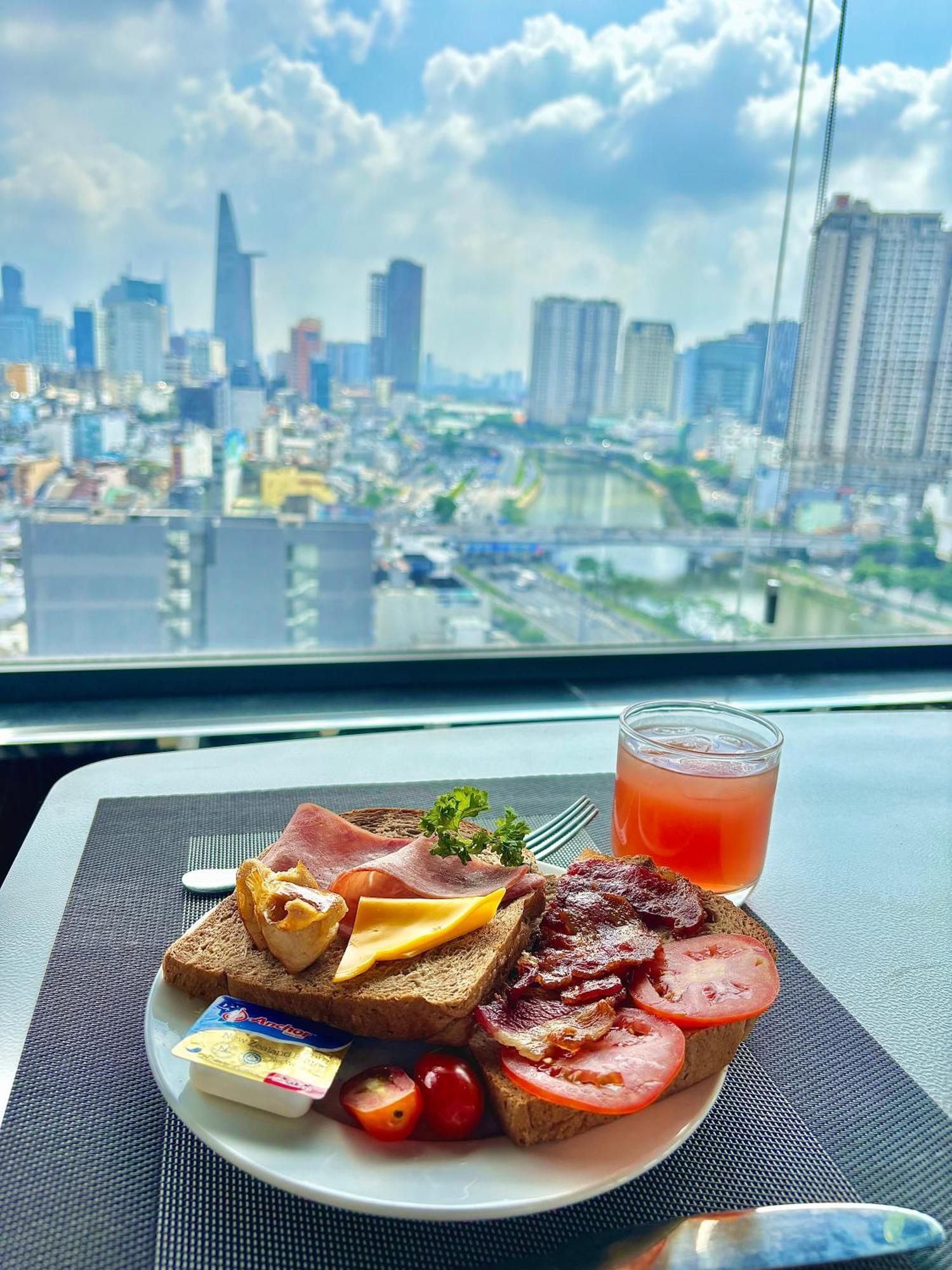 Huazhu Hotel Ho Chi Minh Zewnętrze zdjęcie